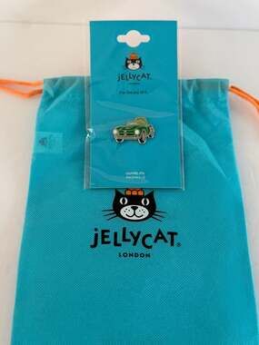 Brand New Jellycat Ricky Rain Frog Emerald Racer Enamel Pin Badge + Dust Bag